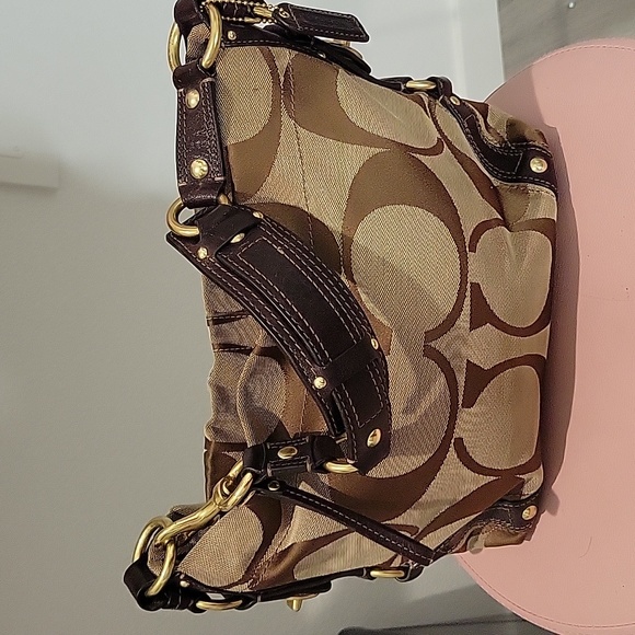 110.Coach should bag - Picture 9 of 15